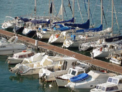 Sui posti barca
va pagata l'Iva